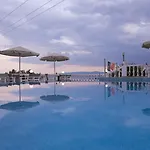 Akti 4*